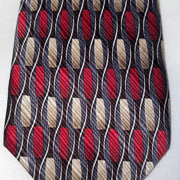Men’s Dockers silk tie - Picture 2 of 6